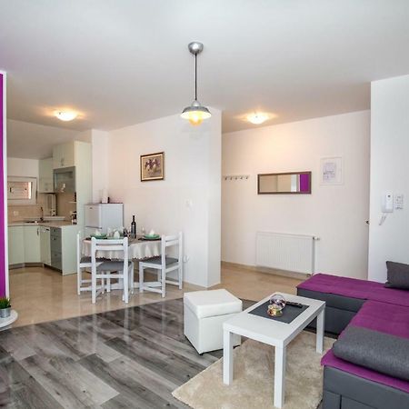 Arenta Apartments Меткович Экстерьер фото