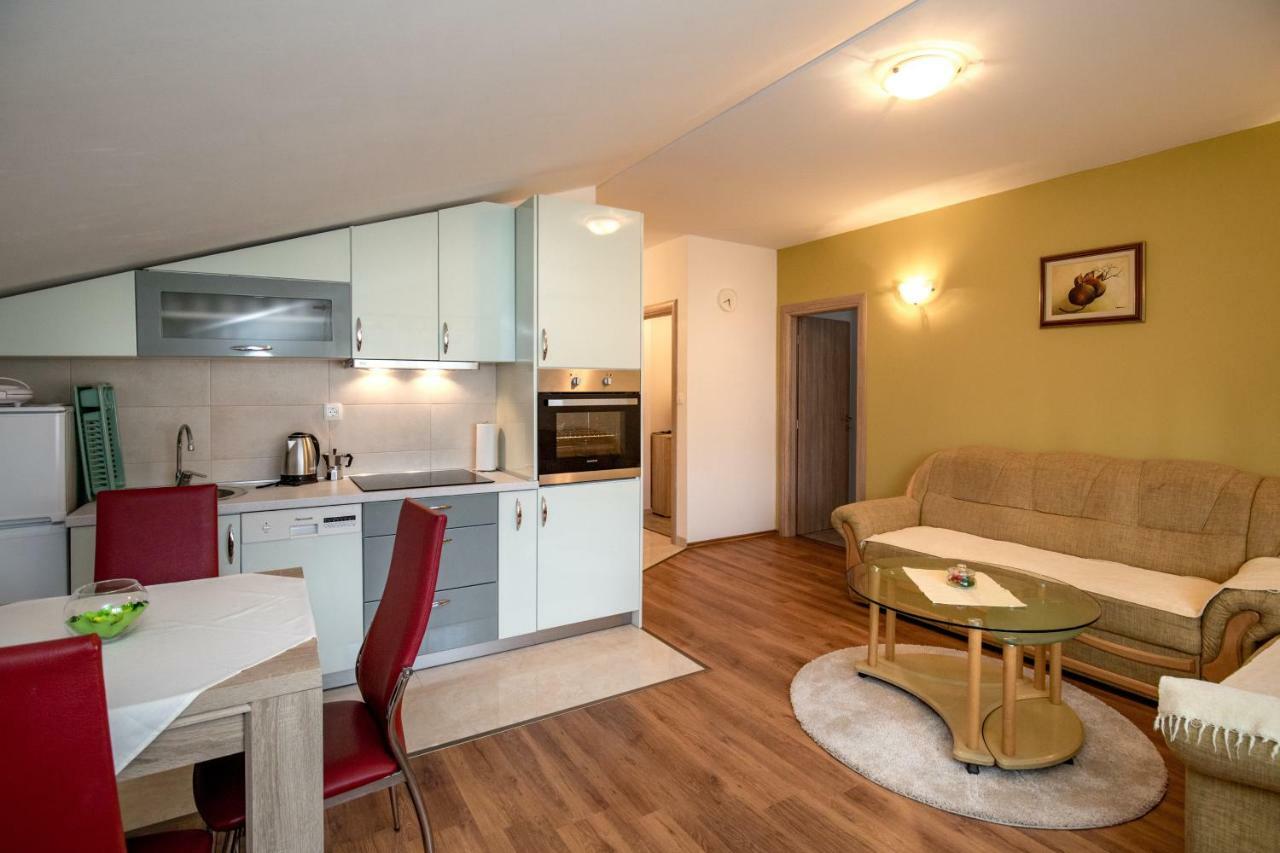 Arenta Apartments Меткович Экстерьер фото