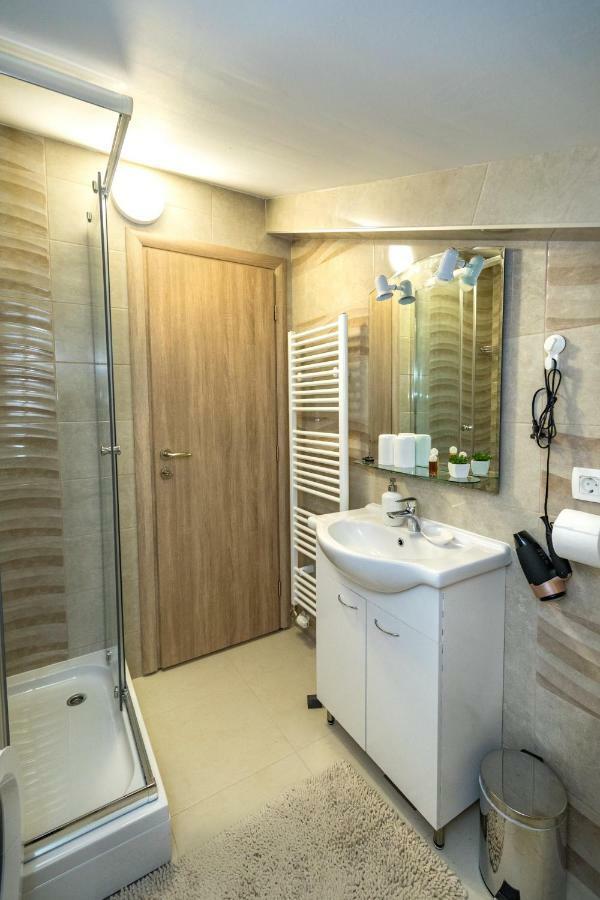 Arenta Apartments Меткович Экстерьер фото