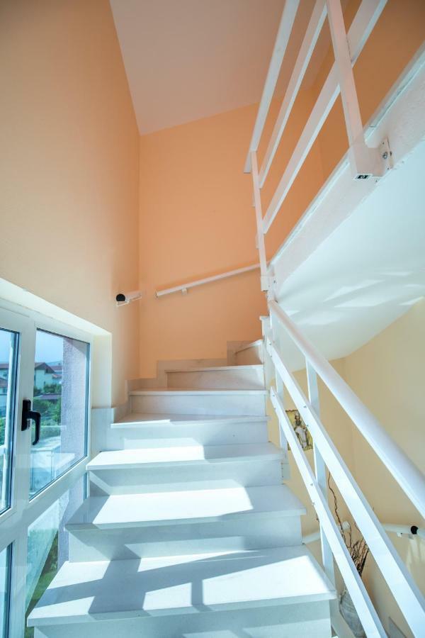 Arenta Apartments Меткович Экстерьер фото